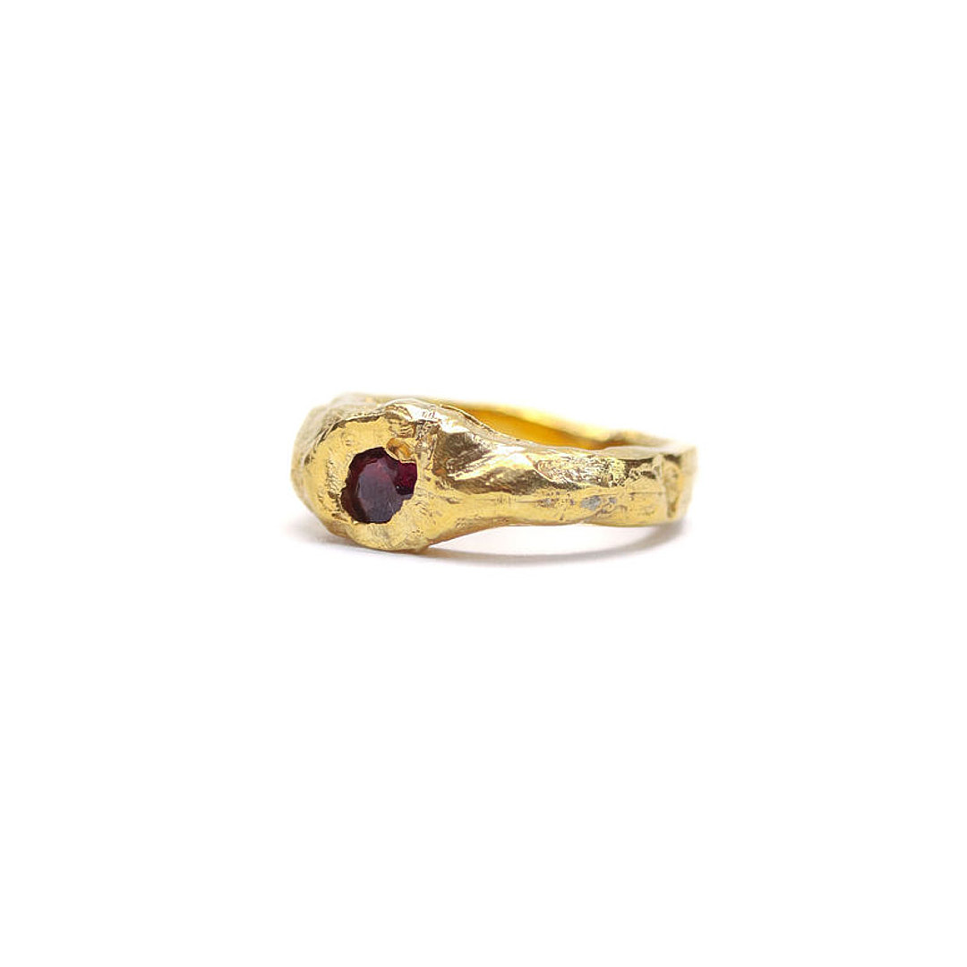 Anillo Hippo – Granate (Baño de Oro) - Image 2